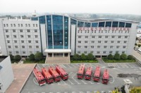 [原創(chuàng)]8臺(tái)豪沃消防車順利提前10天交車（附圖）